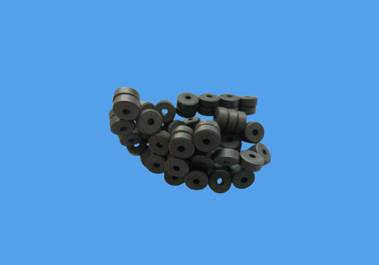 径向磁化2极小环形磁铁Y10 12x3x5mm